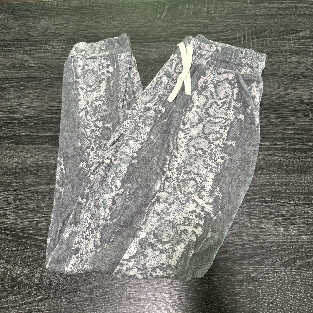 distressed lightweight lounge joggers
